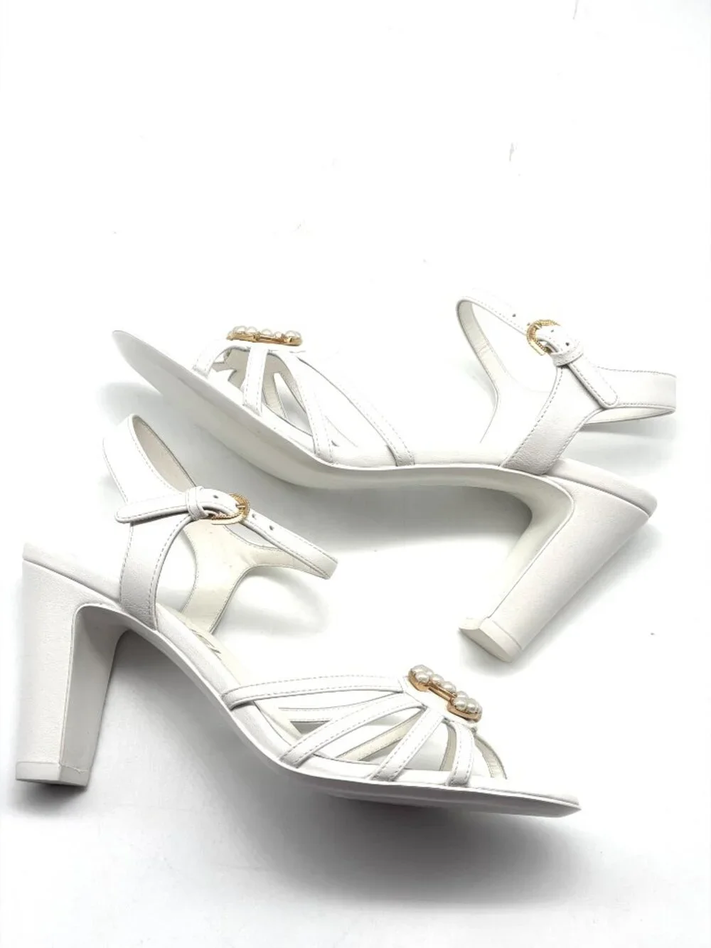 CHANEL elegant white